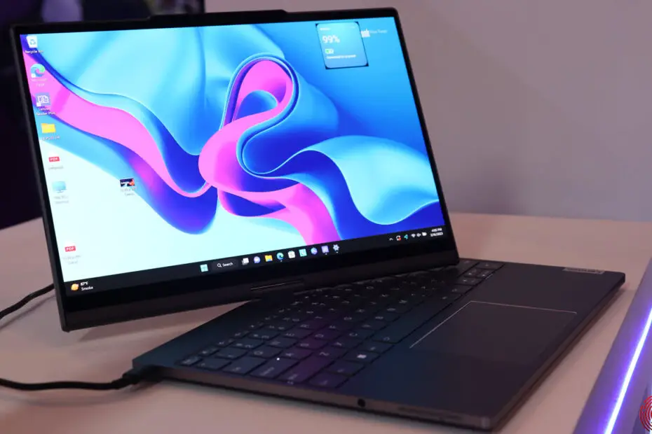 Hands-on with the Lenovo ThinkBook Plus Twist