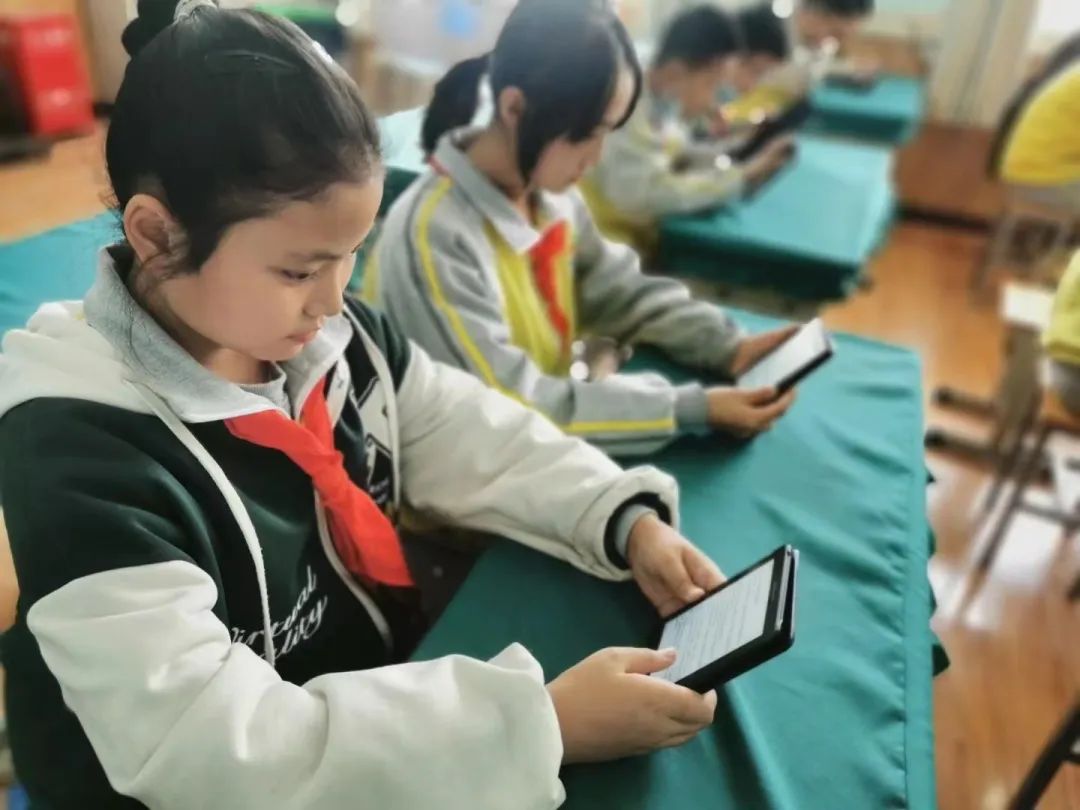 汉王科技携智慧教育产品与解决方案闪耀亮相第82届中国教育装备展  第5张