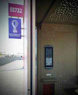 Papercast installs 23 E Ink displays at Qatar bus stops to help worldcup visitors