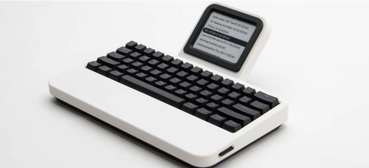 Introducing Tapico Typer, the E Ink digital typewriter